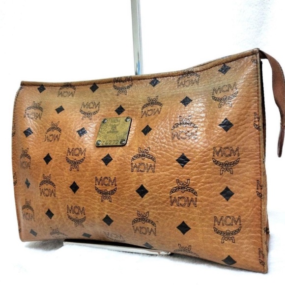 MCM Viseto leather Logo clutch - Picture 1 of 9
